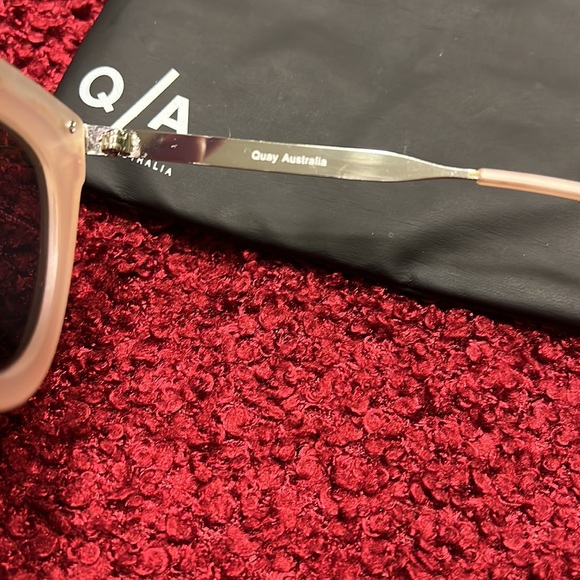 Quay Australia at Eye Sunglasses Lens Cat 3 - Picture 8 of 13